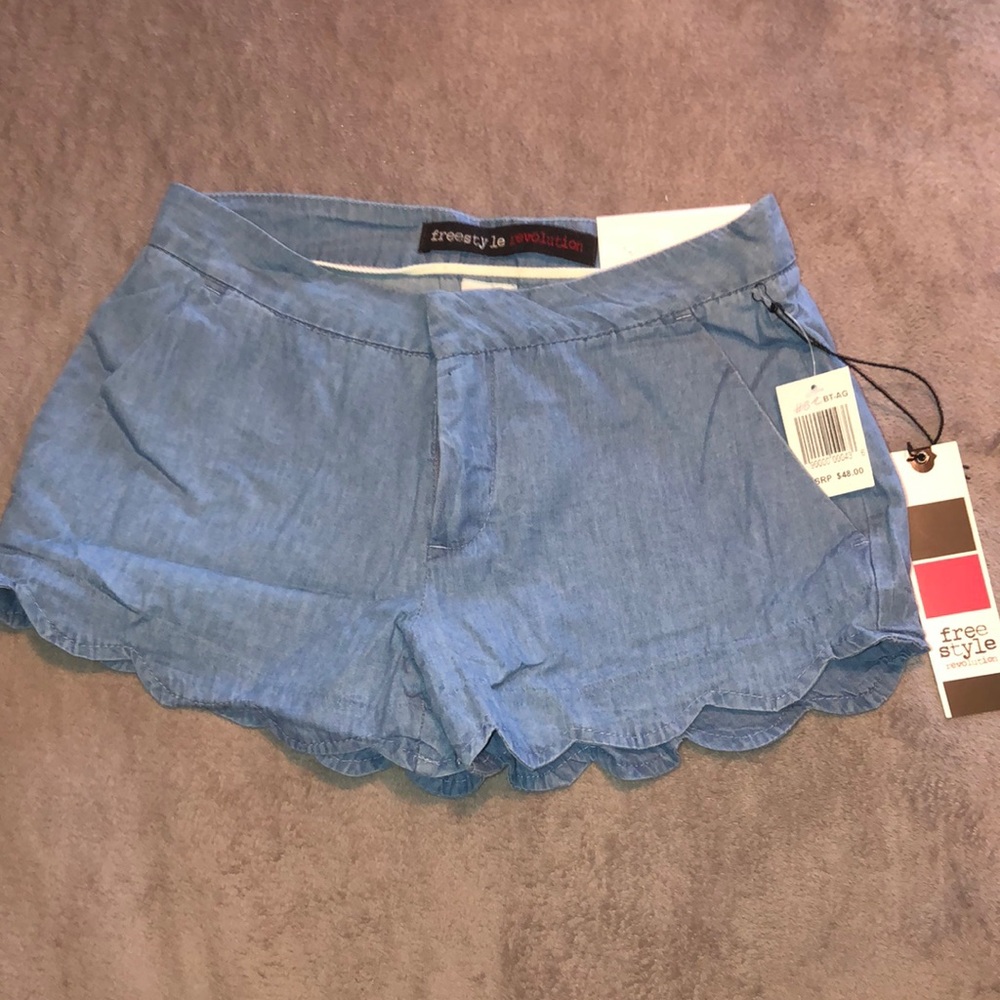 Scalloped Shorts!